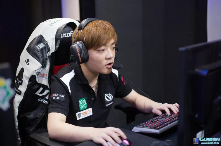 S12总决赛主办地公布：这次咱们可能要熬夜了