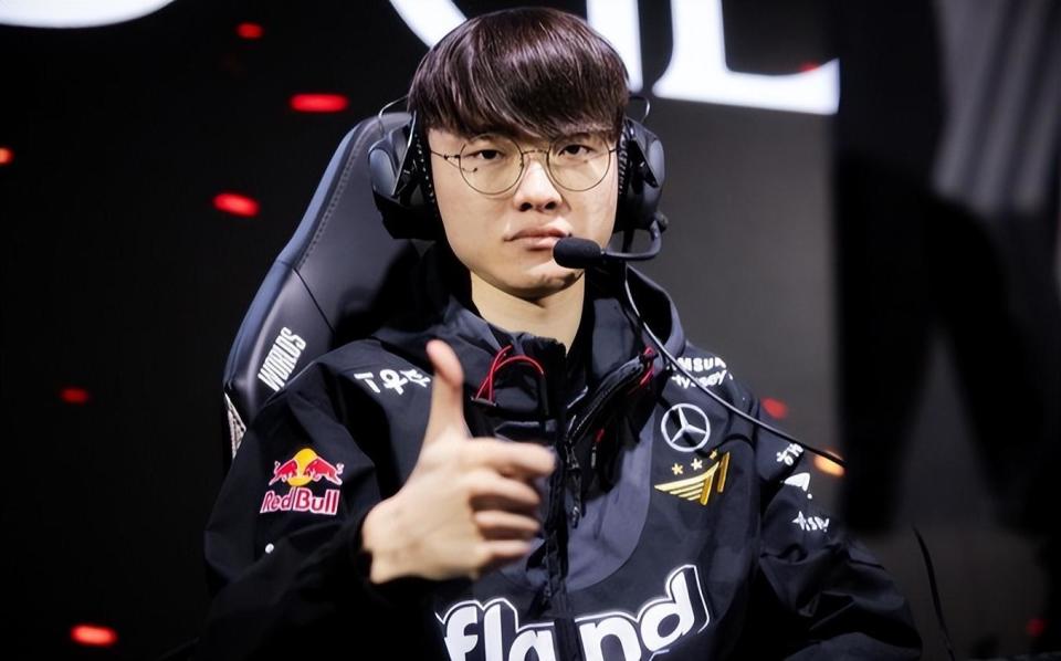 S14资格预测：PYL看好WBG和JDG 赵俊日则更看好LNG和JDG