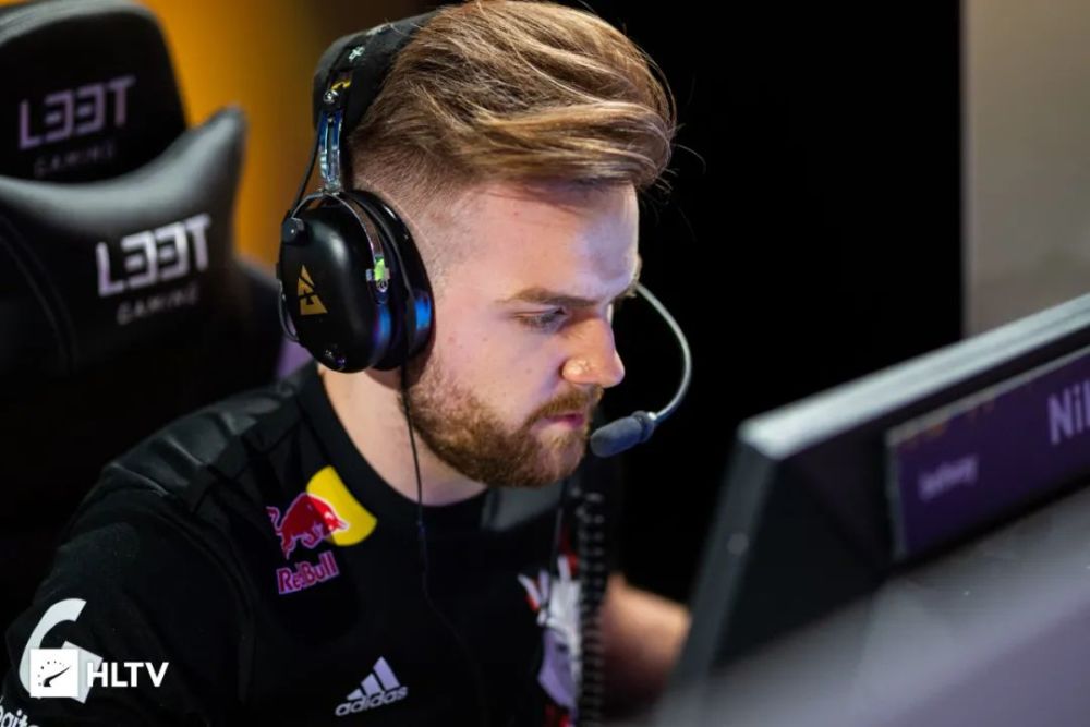 恭喜武汉eStarPro锁定2025KPL夏季赛第三轮S组并晋级季后赛