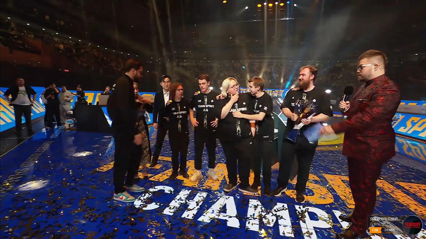 Assum：Baolan人很好，他会提醒我们要回城和买真眼